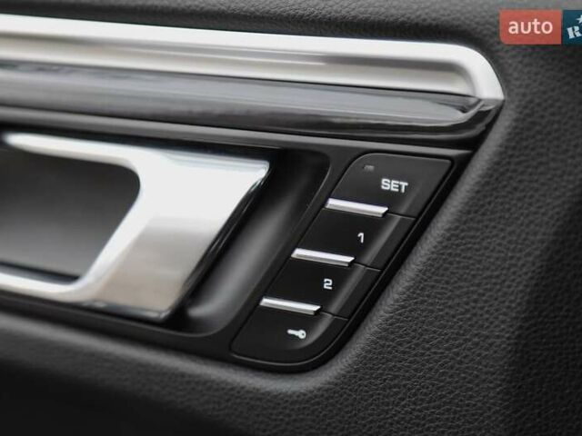 Чорний Порше Масан, об'ємом двигуна 1.98 л та пробігом 52 тис. км за 34500 $, фото 18 на Automoto.ua