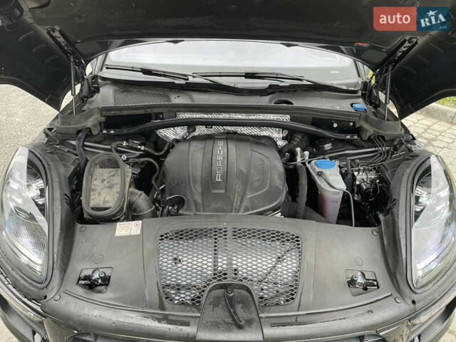 Чорний Порше Масан, об'ємом двигуна 2 л та пробігом 147 тис. км за 26000 $, фото 24 на Automoto.ua