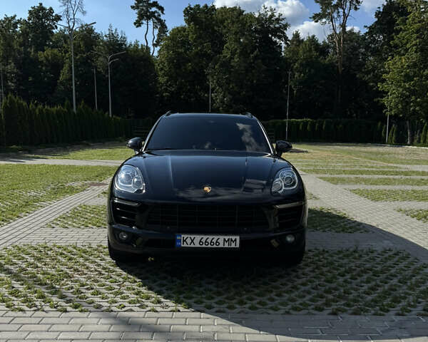 Черный Порше Масан, объемом двигателя 1.98 л и пробегом 56 тыс. км за 40000 $, фото 1 на Automoto.ua
