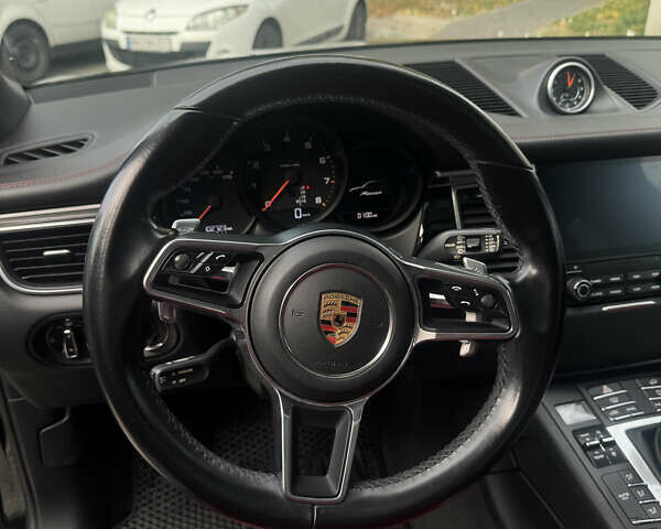 Порше Масан 2018 у Києві на Automoto.ua Чорний Порше Масан, об'ємом двигуна 1.98 л та пробігом 102 тис. км за 40000 $, фото 8 на Automoto.ua