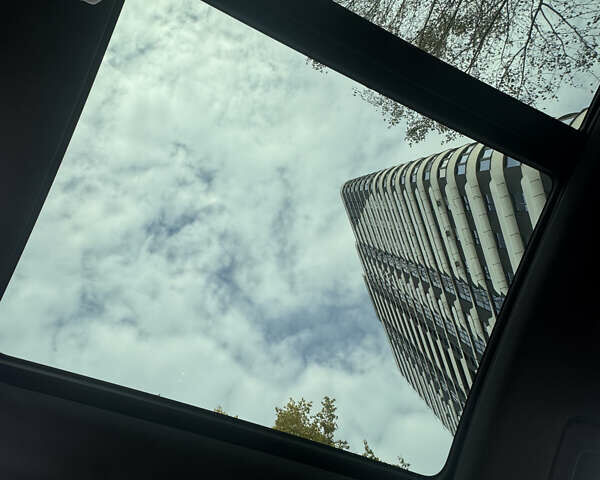 Порше Масан 2018 у Києві на Automoto.ua Чорний Порше Масан, об'ємом двигуна 1.98 л та пробігом 102 тис. км за 40000 $, фото 5 на Automoto.ua