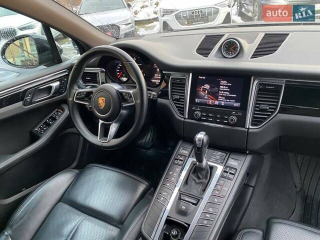 Чорний Порше Масан, об'ємом двигуна 2 л та пробігом 147 тис. км за 27400 $, фото 9 на Automoto.ua