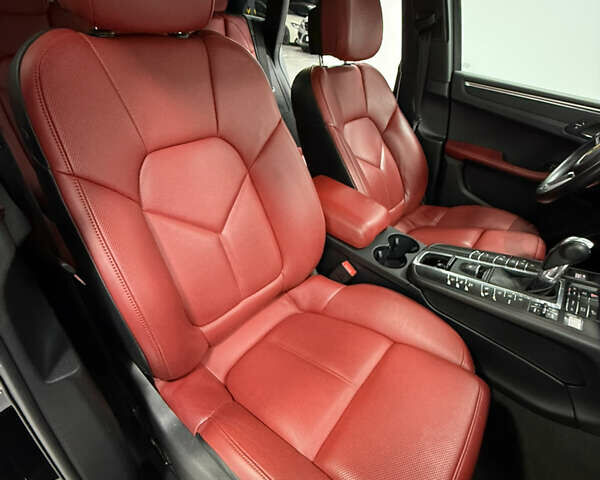 Чорний Порше Масан, об'ємом двигуна 1.98 л та пробігом 66 тис. км за 34500 $, фото 22 на Automoto.ua