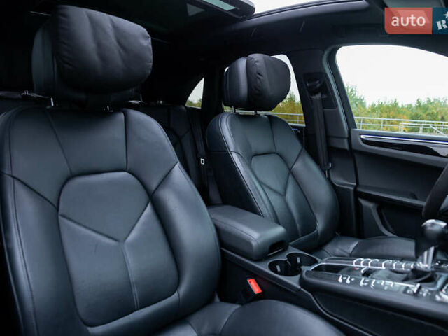 Порше Масан 2019 у Києві на Automoto.ua Чорний Порше Масан, об'ємом двигуна 3 л та пробігом 99 тис. км за 55000 $, фото 17 на Automoto.ua