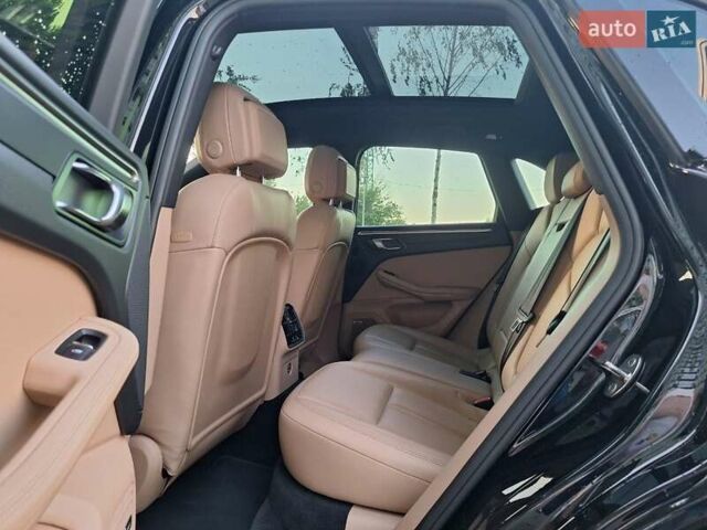 Чорний Порше Масан, об'ємом двигуна 2 л та пробігом 85 тис. км за 49999 $, фото 10 на Automoto.ua