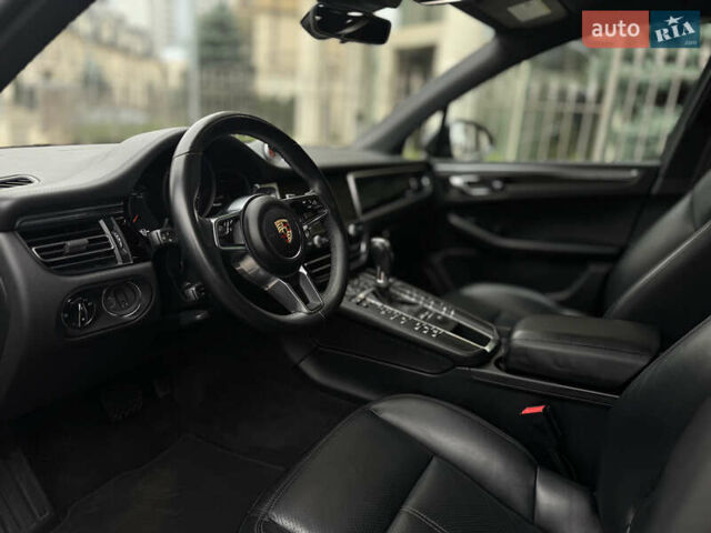 Чорний Порше Масан, об'ємом двигуна 2 л та пробігом 109 тис. км за 42500 $, фото 9 на Automoto.ua