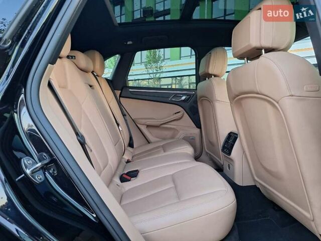 Чорний Порше Масан, об'ємом двигуна 2 л та пробігом 85 тис. км за 49999 $, фото 14 на Automoto.ua