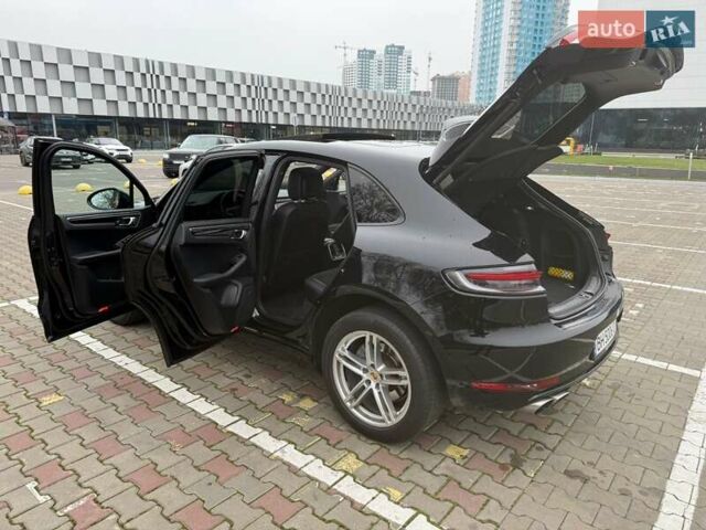 Чорний Порше Масан, об'ємом двигуна 3 л та пробігом 89 тис. км за 36900 $, фото 4 на Automoto.ua