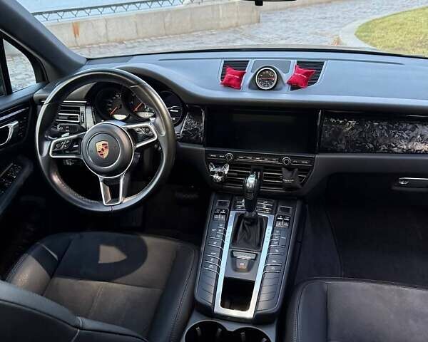 Чорний Порше Масан, об'ємом двигуна 1.98 л та пробігом 75 тис. км за 49200 $, фото 12 на Automoto.ua