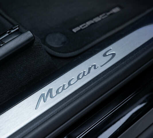 Порше Масан 2019 у Києві на Automoto.ua Чорний Порше Масан, об'ємом двигуна 3 л та пробігом 99 тис. км за 55000 $, фото 22 на Automoto.ua