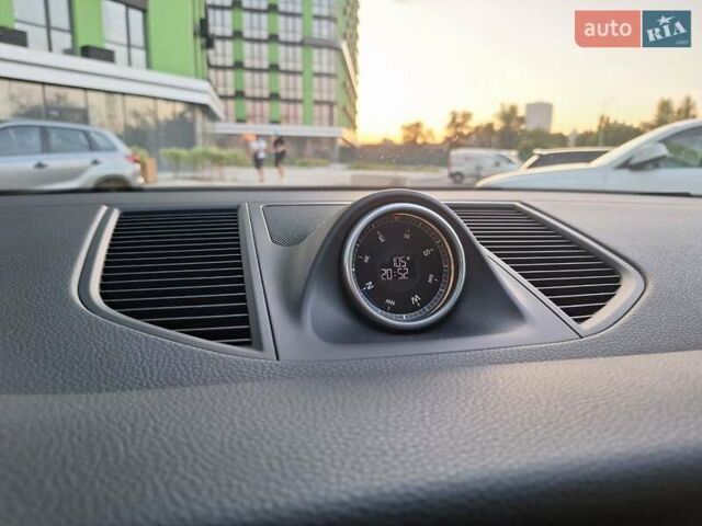 Чорний Порше Масан, об'ємом двигуна 2 л та пробігом 85 тис. км за 49999 $, фото 17 на Automoto.ua