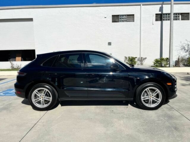 Черный Порше Масан, объемом двигателя 2 л и пробегом 35 тыс. км за 17800 $, фото 3 на Automoto.ua