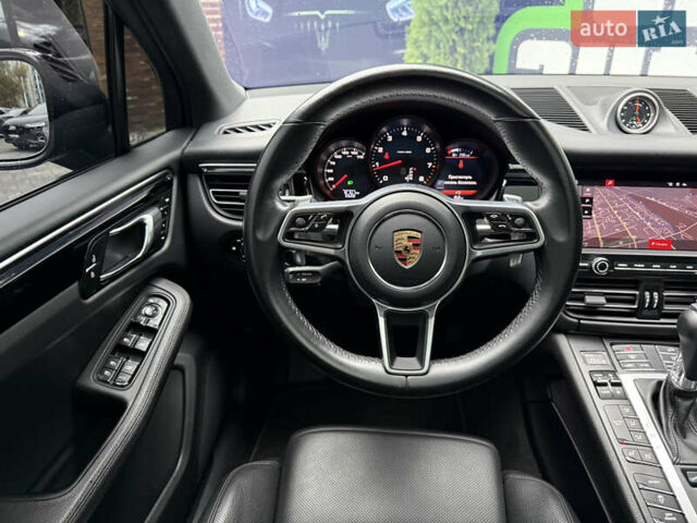 Черный Порше Масан, объемом двигателя 1.98 л и пробегом 70 тыс. км за 47990 $, фото 16 на Automoto.ua