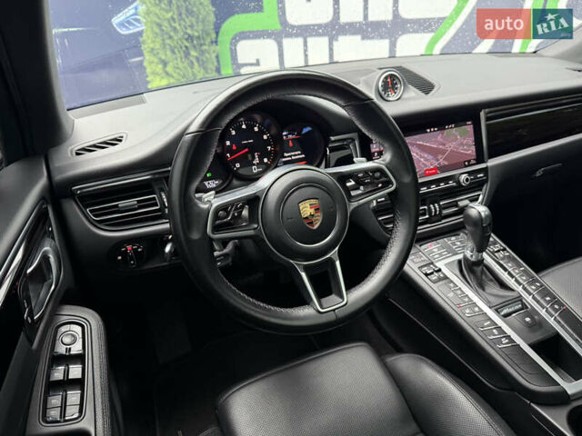 Черный Порше Масан, объемом двигателя 1.98 л и пробегом 70 тыс. км за 47990 $, фото 31 на Automoto.ua