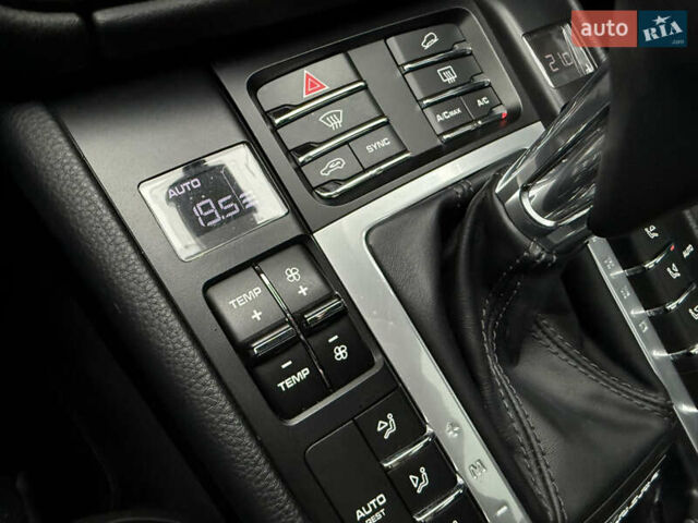 Черный Порше Масан, объемом двигателя 1.98 л и пробегом 70 тыс. км за 47990 $, фото 23 на Automoto.ua