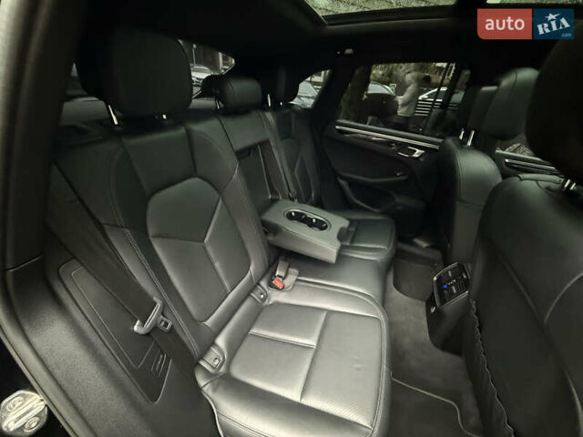 Черный Порше Масан, объемом двигателя 1.98 л и пробегом 70 тыс. км за 47990 $, фото 45 на Automoto.ua