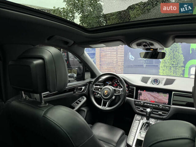 Черный Порше Масан, объемом двигателя 1.98 л и пробегом 70 тыс. км за 47990 $, фото 15 на Automoto.ua