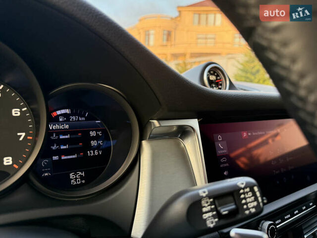 Черный Порше Масан, объемом двигателя 2 л и пробегом 12 тыс. км за 65999 $, фото 83 на Automoto.ua