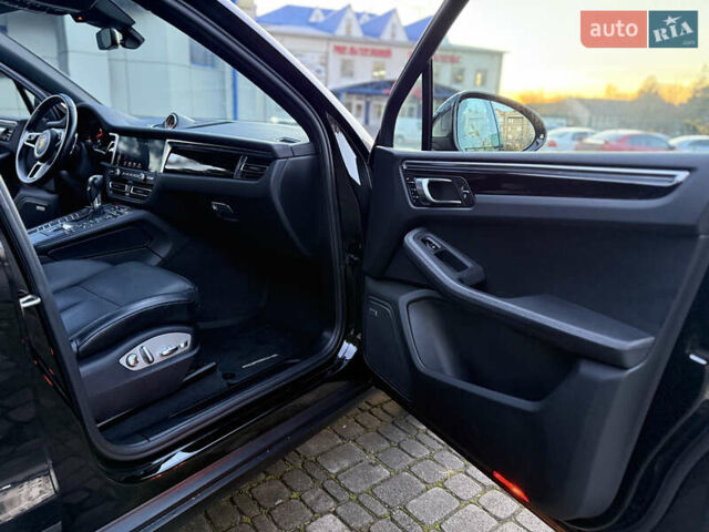 Черный Порше Масан, объемом двигателя 1.98 л и пробегом 45 тыс. км за 49900 $, фото 29 на Automoto.ua