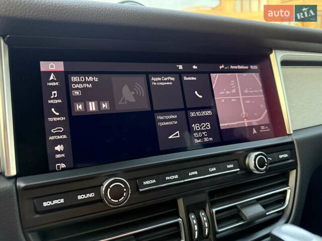 Черный Порше Масан, объемом двигателя 2 л и пробегом 12 тыс. км за 65999 $, фото 71 на Automoto.ua