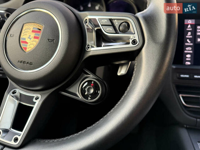 Черный Порше Масан, объемом двигателя 2 л и пробегом 12 тыс. км за 65999 $, фото 43 на Automoto.ua