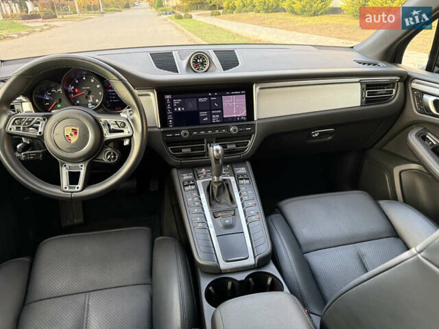 Черный Порше Масан, объемом двигателя 2 л и пробегом 12 тыс. км за 65999 $, фото 34 на Automoto.ua