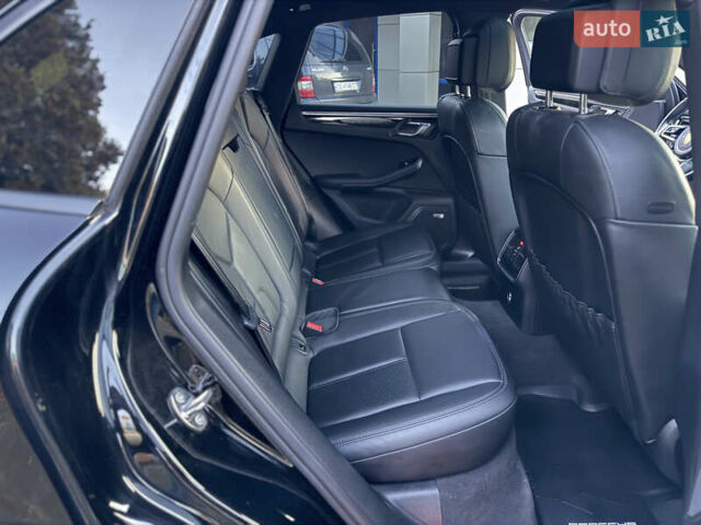 Черный Порше Масан, объемом двигателя 1.98 л и пробегом 45 тыс. км за 49900 $, фото 28 на Automoto.ua