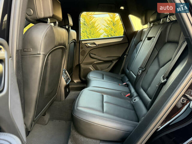 Черный Порше Масан, объемом двигателя 2 л и пробегом 12 тыс. км за 65999 $, фото 54 на Automoto.ua