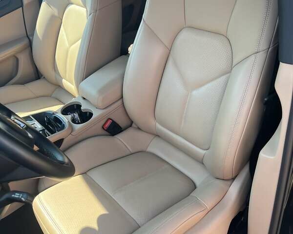 Черный Порше Масан, объемом двигателя 1.98 л и пробегом 36 тыс. км за 59800 $, фото 5 на Automoto.ua