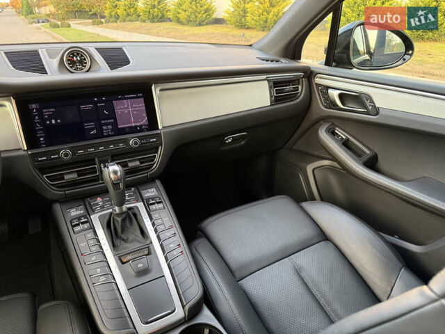 Черный Порше Масан, объемом двигателя 2 л и пробегом 12 тыс. км за 65999 $, фото 37 на Automoto.ua