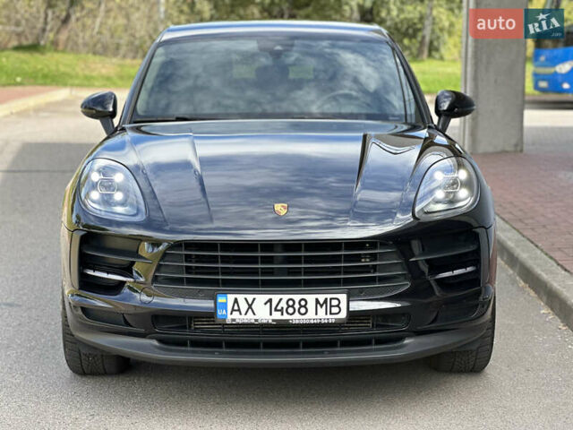 Чорний Порше Масан, об'ємом двигуна 2 л та пробігом 40 тис. км за 54900 $, фото 1 на Automoto.ua