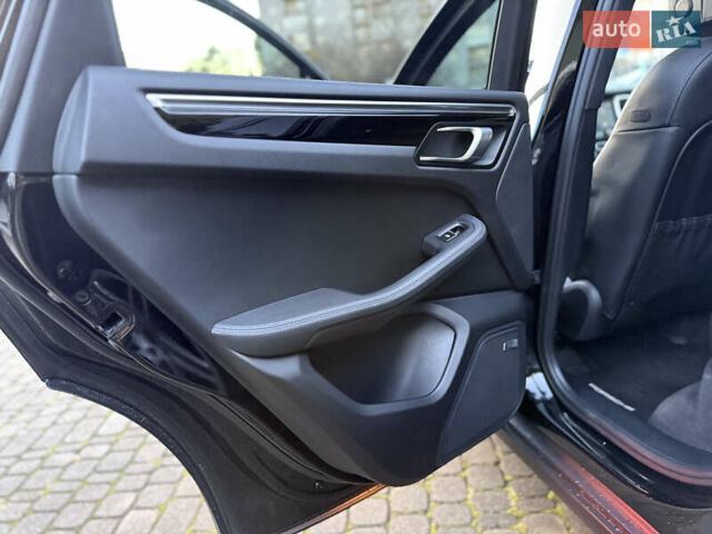 Черный Порше Масан, объемом двигателя 1.98 л и пробегом 45 тыс. км за 49900 $, фото 23 на Automoto.ua