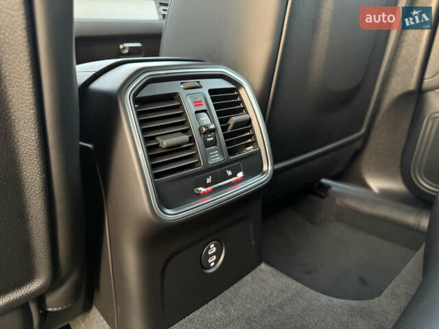 Черный Порше Масан, объемом двигателя 2 л и пробегом 12 тыс. км за 65999 $, фото 52 на Automoto.ua