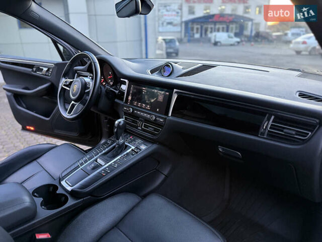 Черный Порше Масан, объемом двигателя 1.98 л и пробегом 45 тыс. км за 49900 $, фото 31 на Automoto.ua