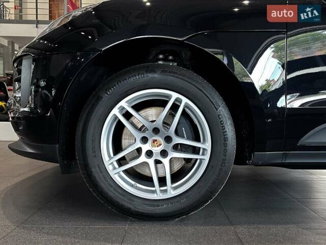 Черный Порше Масан, объемом двигателя 1.98 л и пробегом 11 тыс. км за 57000 $, фото 9 на Automoto.ua