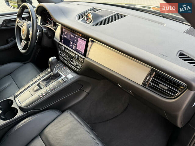 Черный Порше Масан, объемом двигателя 2 л и пробегом 12 тыс. км за 65999 $, фото 30 на Automoto.ua