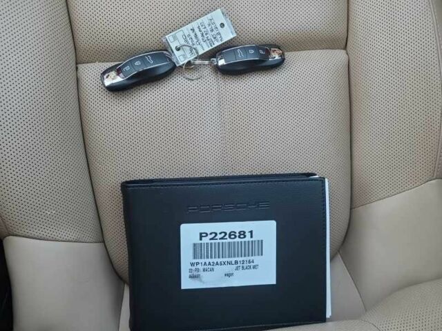 Чорний Порше Масан, об'ємом двигуна 0 л та пробігом 24 тис. км за 24900 $, фото 10 на Automoto.ua