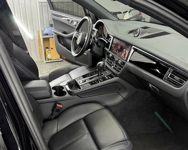 Черный Порше Масан, объемом двигателя 1.98 л и пробегом 9 тыс. км за 62000 $, фото 14 на Automoto.ua