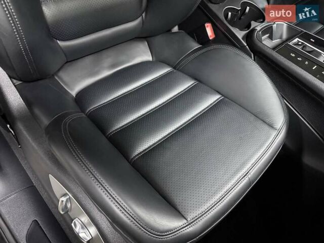 Черный Порше Масан, объемом двигателя 1.98 л и пробегом 23 тыс. км за 67500 $, фото 93 на Automoto.ua