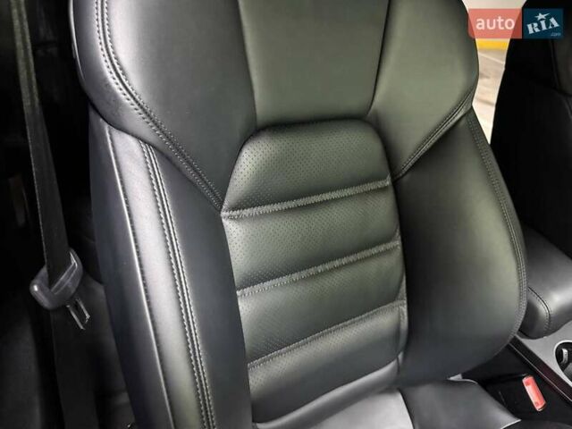 Черный Порше Масан, объемом двигателя 1.98 л и пробегом 23 тыс. км за 67500 $, фото 94 на Automoto.ua