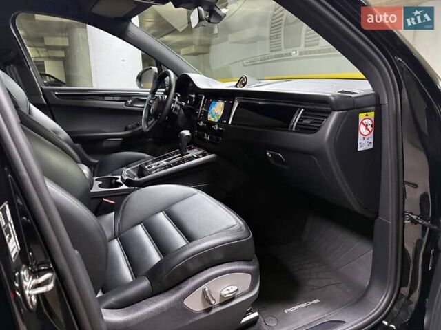 Черный Порше Масан, объемом двигателя 1.98 л и пробегом 23 тыс. км за 67500 $, фото 90 на Automoto.ua