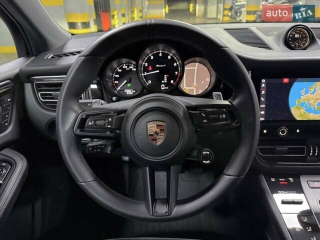 Черный Порше Масан, объемом двигателя 1.98 л и пробегом 23 тыс. км за 67500 $, фото 49 на Automoto.ua