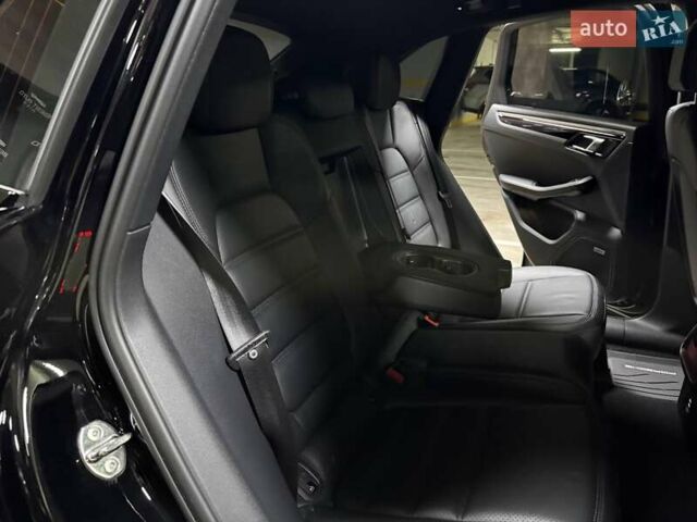 Черный Порше Масан, объемом двигателя 1.98 л и пробегом 23 тыс. км за 67500 $, фото 64 на Automoto.ua