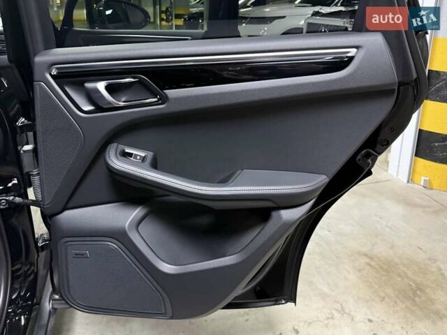 Черный Порше Масан, объемом двигателя 1.98 л и пробегом 23 тыс. км за 67500 $, фото 68 на Automoto.ua