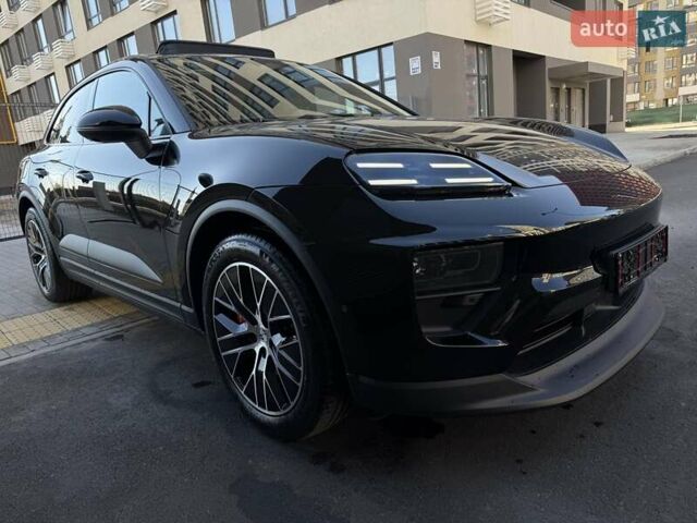 Черный Порше Масан, объемом двигателя 0 л и пробегом 2 тыс. км за 114000 $, фото 48 на Automoto.ua