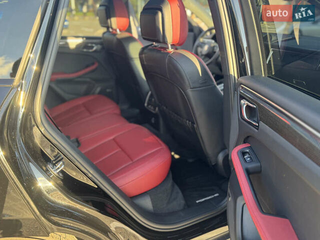 Чорний Порше Масан, об'ємом двигуна 2.89 л та пробігом 12 тис. км за 100000 $, фото 6 на Automoto.ua