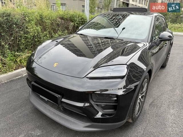 Черный Порше Масан, объемом двигателя 0 л и пробегом 2 тыс. км за 111000 $, фото 85 на Automoto.ua
