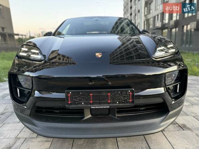 Черный Порше Масан, объемом двигателя 0 л и пробегом 2 тыс. км за 111000 $, фото 52 на Automoto.ua