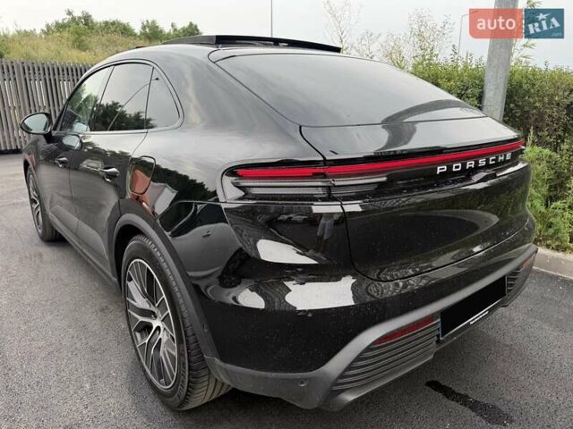Черный Порше Масан, объемом двигателя 0 л и пробегом 2 тыс. км за 111000 $, фото 100 на Automoto.ua