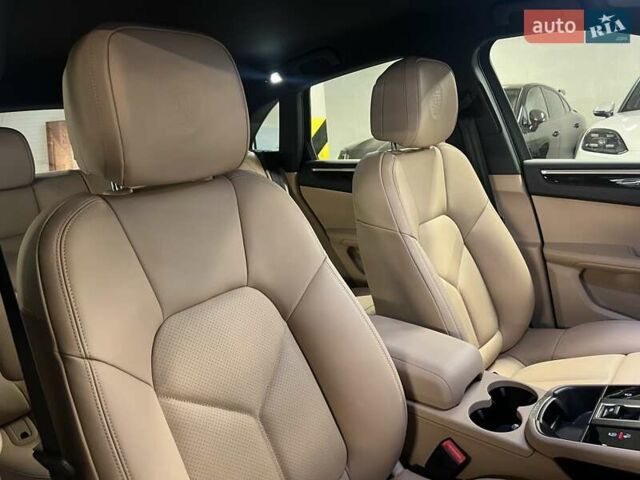 Черный Порше Масан, объемом двигателя 1.98 л и пробегом 3 тыс. км за 79539 $, фото 48 на Automoto.ua